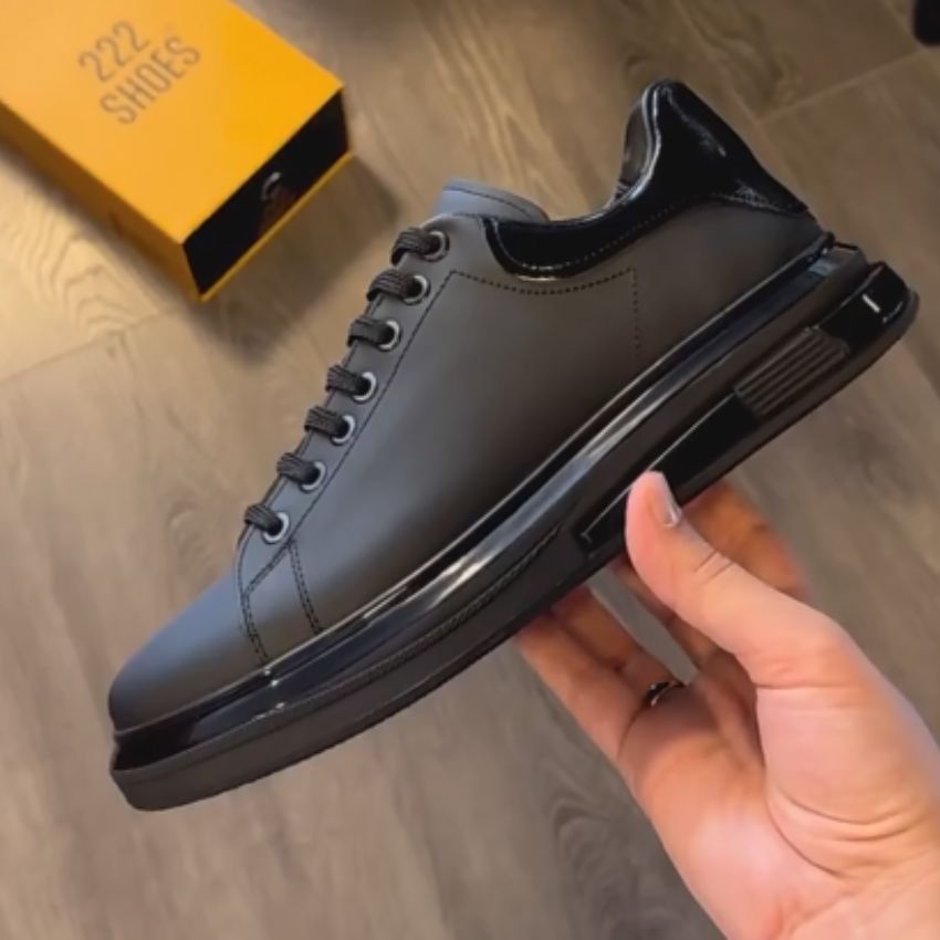 Alexander™ | Chic Men's Sneaker - Ruby New York