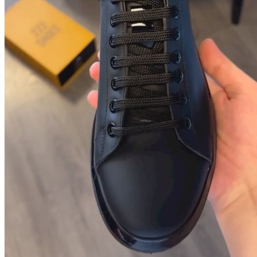 Alexander™ | Chic Men's Sneaker - Ruby New York